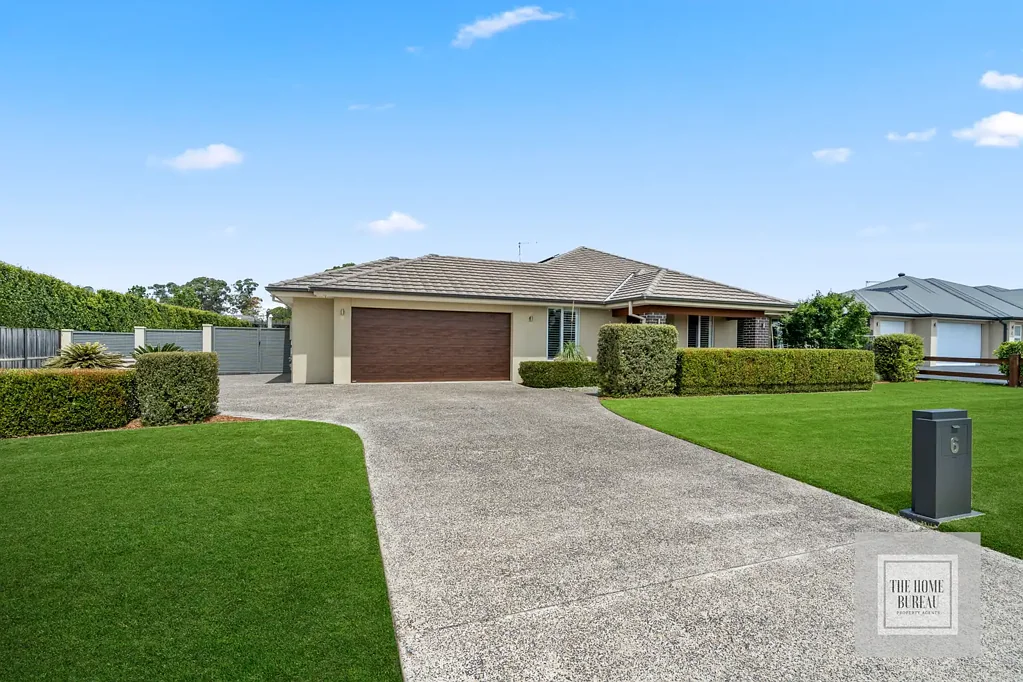 Pitt Town 5部屋 Garden Oasis. Contemporary Family Home, Shed & Pool on Half an Acre.