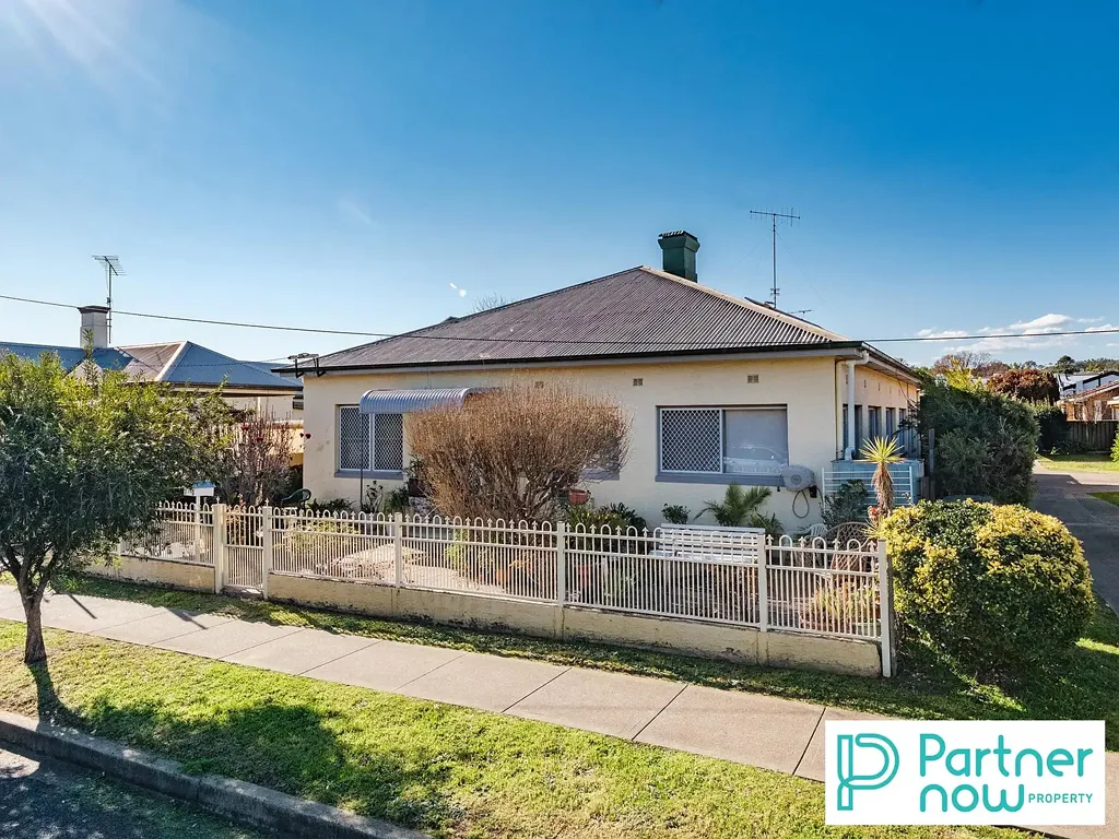 Tamworth 4ਬੈੱਡਰੂਮ Spacious, Central + Full of Possibility