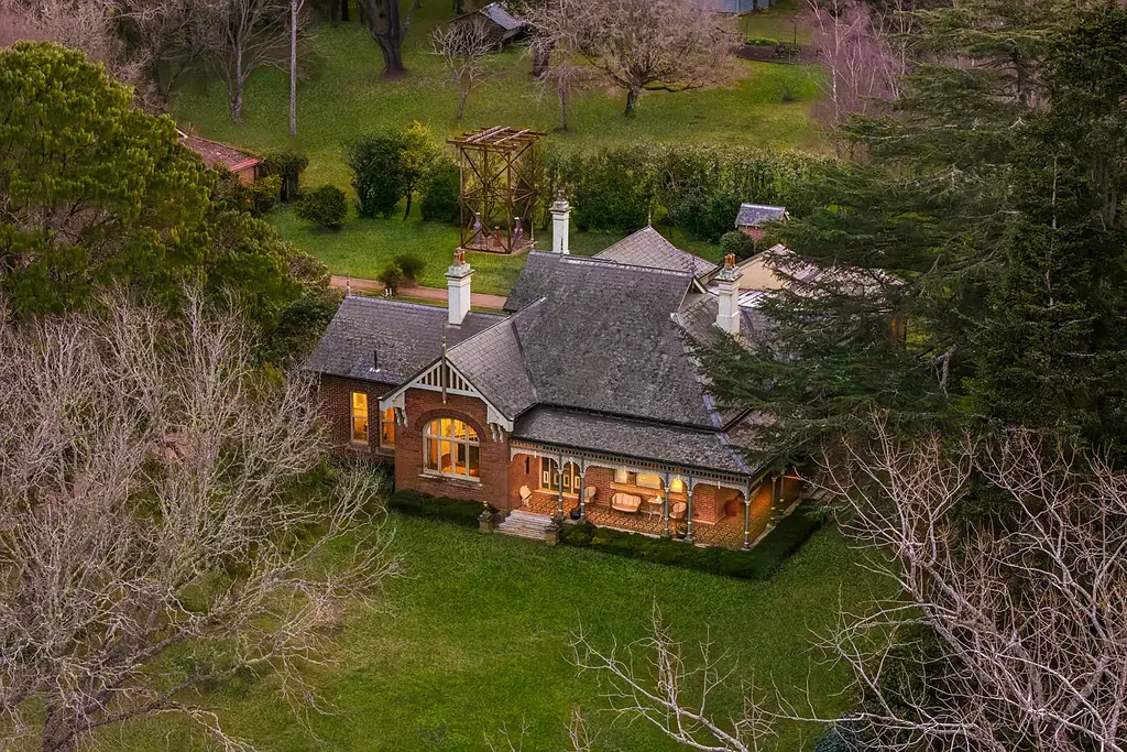 Exeter 6 Bedroom Unparalleled Heritage Masterpiece