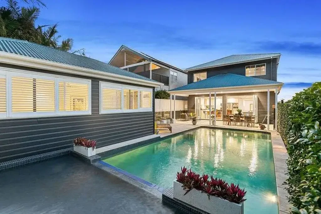 Elegant Family Living in Norman Park's Prestigious Poets Corner