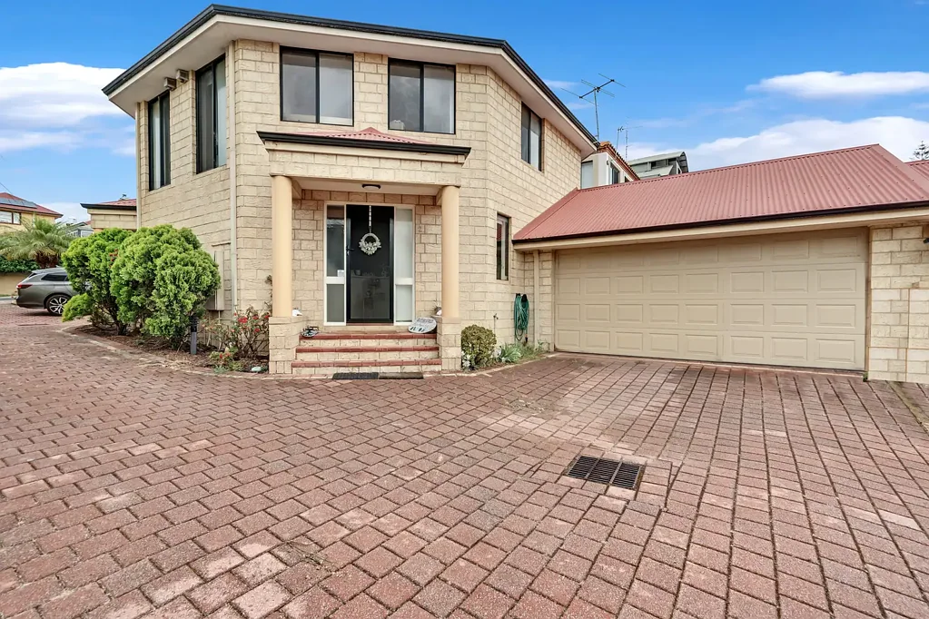 2/5 Wittenoom Street, Bunbury, WA 6230