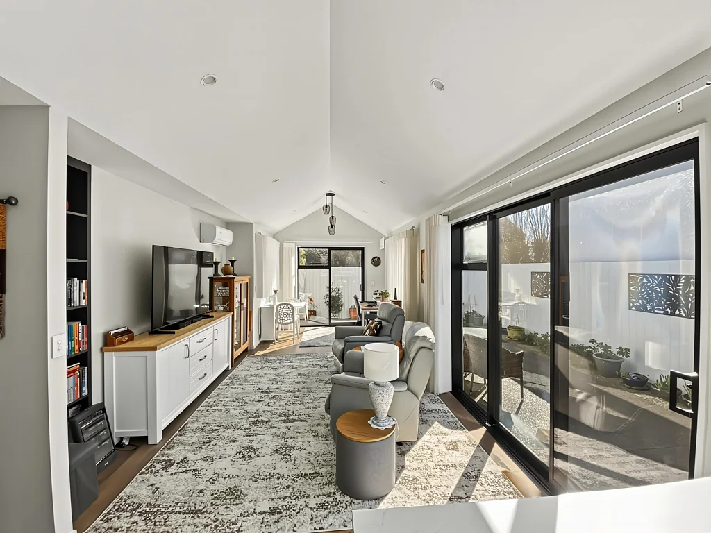 Yaldhurst 2房  Simply Smart Living