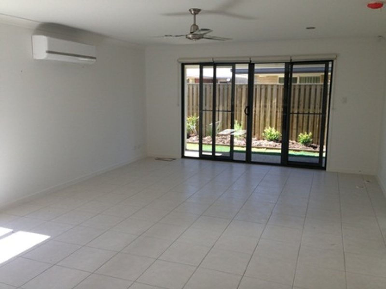 38 SCARBOROUGH CCT, BLACKS BEACH QLD 4740, 0房, 0浴, House