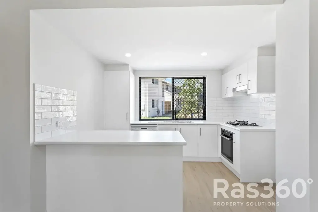 Kallangur 3 Bedroom An Exceptional Modern Townhome - Ideal for Investment!