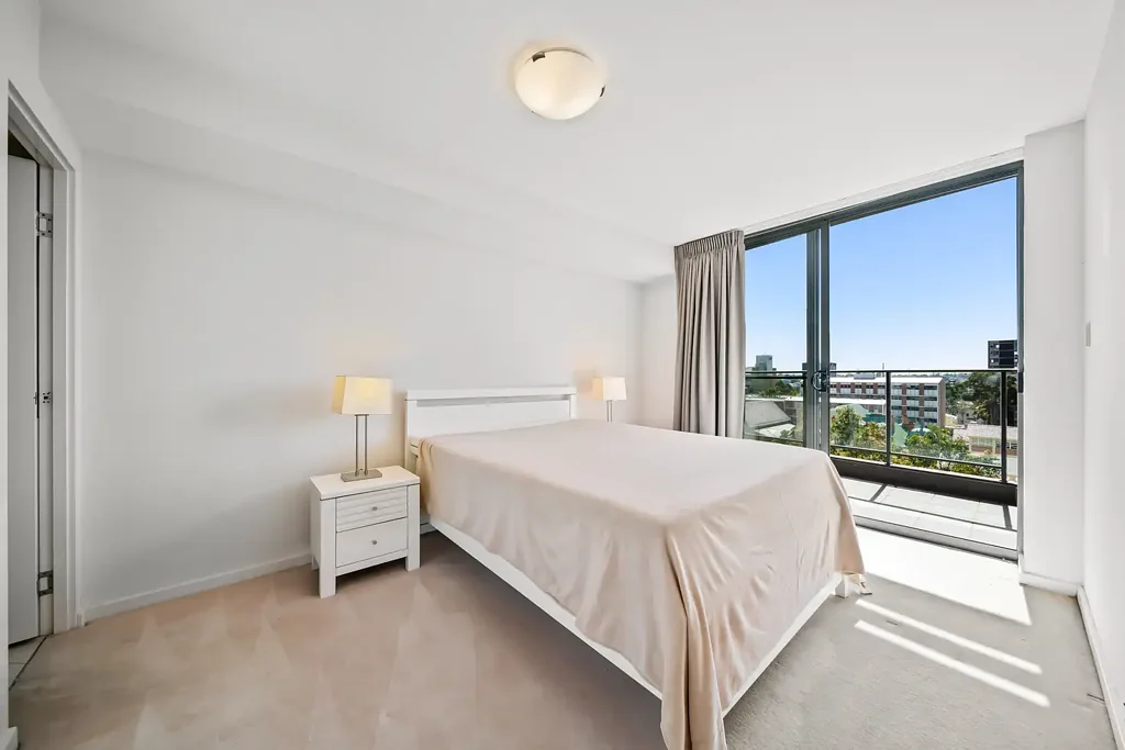 Perth 2房  Live the Ultimate CBD Lifestyle