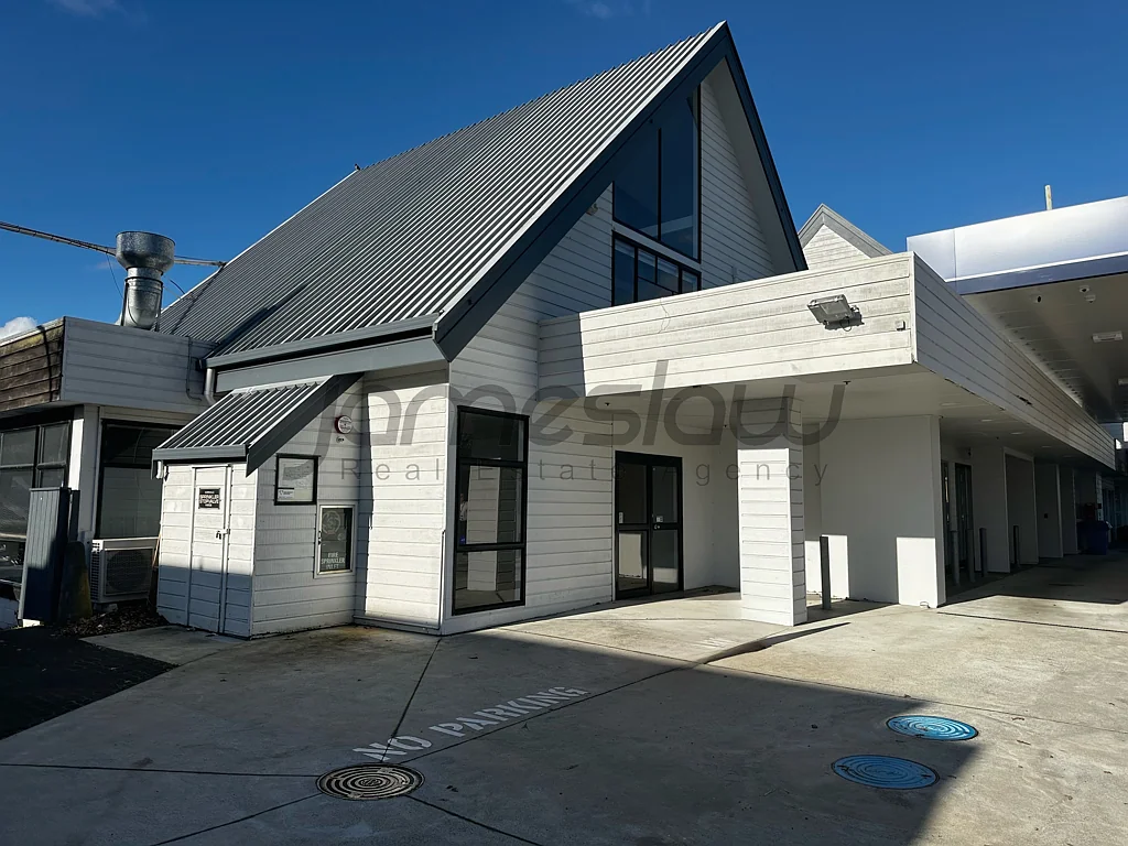 Albany Albany Village 185m² - High-Exposure Retail