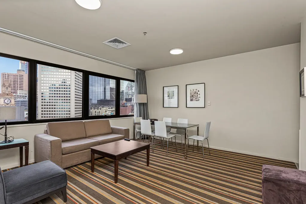 Furnished Exceptional 2 Bedroom, 2 Bathroom Apartment in the Heart of Melbourne