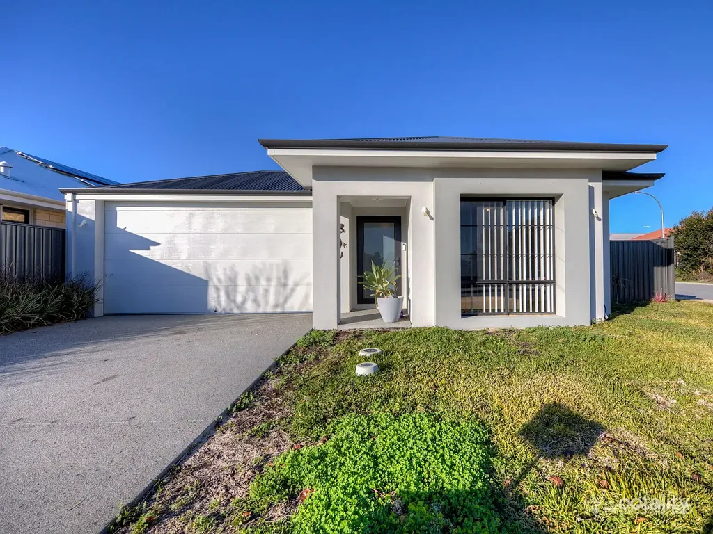 18 Hollingworth Drive, Aveley, WA 6069