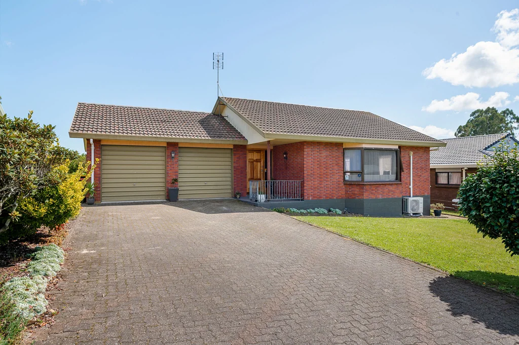 Putaruru 3房  Spacious Brick Home on 697sqm!