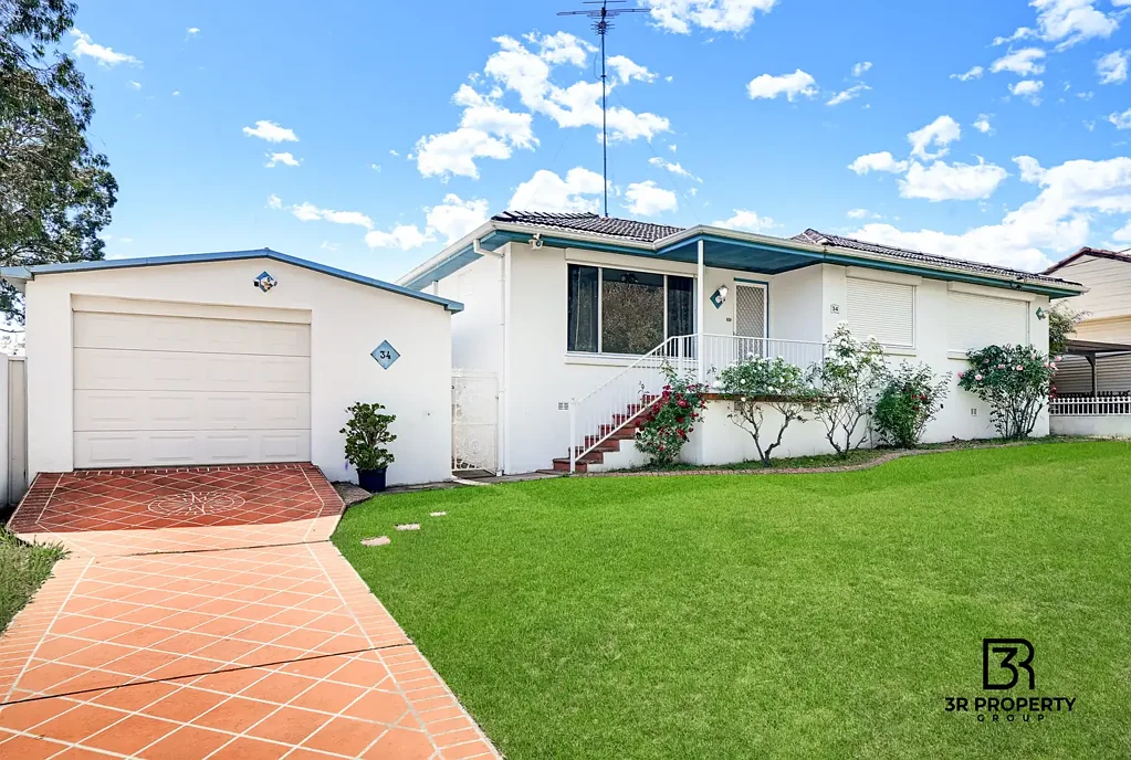 SPACIOUS FAMILY HOME IN PRIME LOCALE!