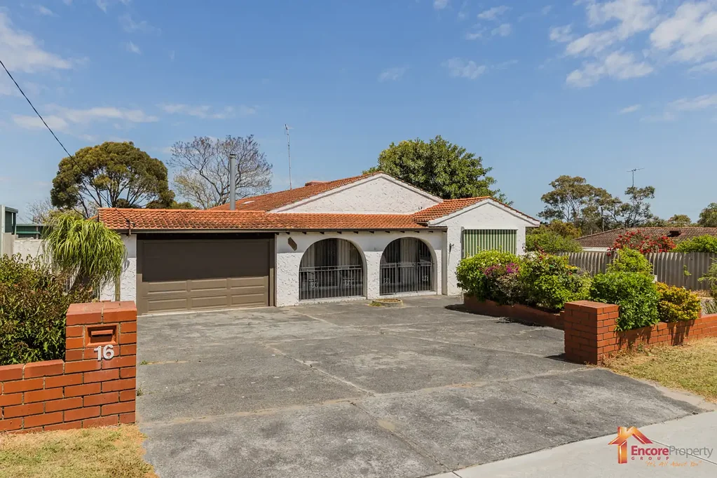 16 Chisham Avenue, Parmelia, WA 6167