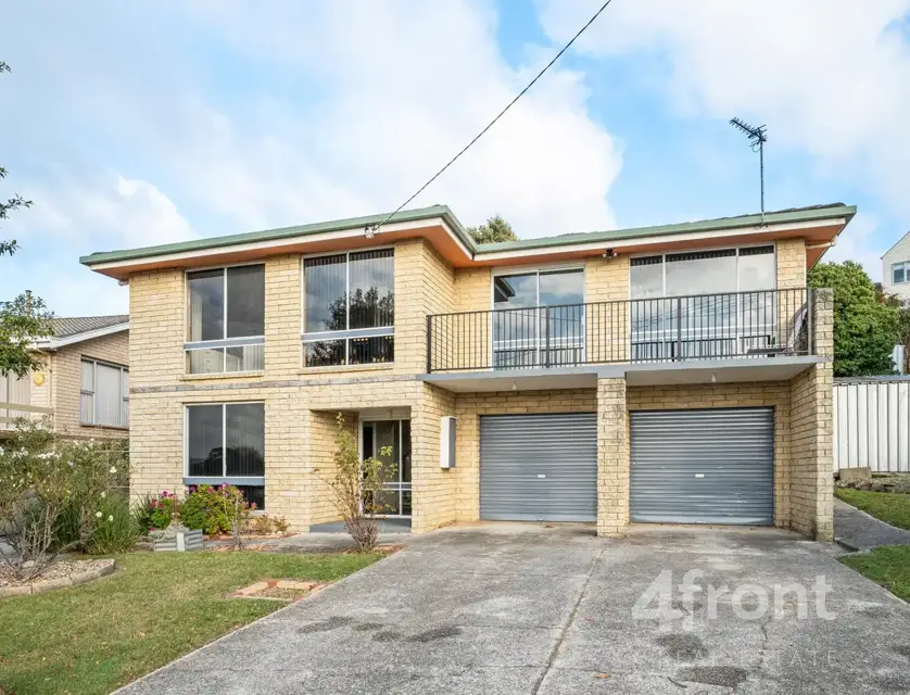 10 Richardson Street, West Ulverstone, West and North West, 4 habitaciones, 2 baños, House