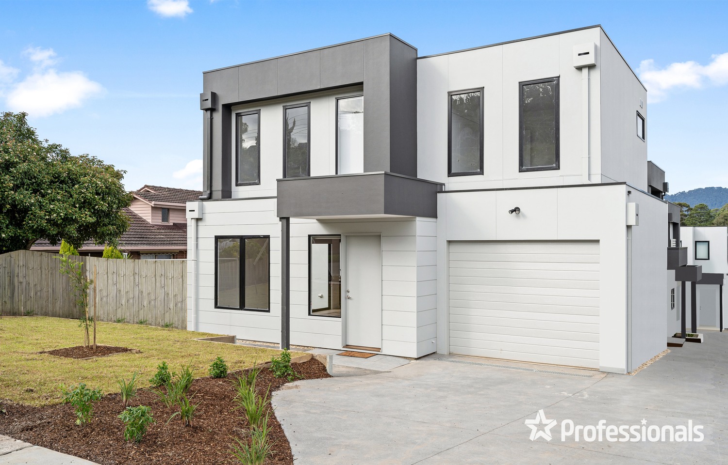 88 WINYARD DR, MOOROOLBARK VIC 3138, 0 habitaciones, 0 baños, Townhouse