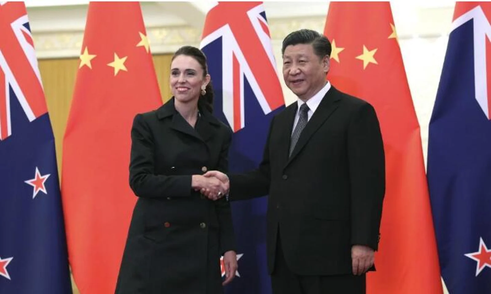 粉碎外界猜疑——习近平眼中的中新关系是这样的....