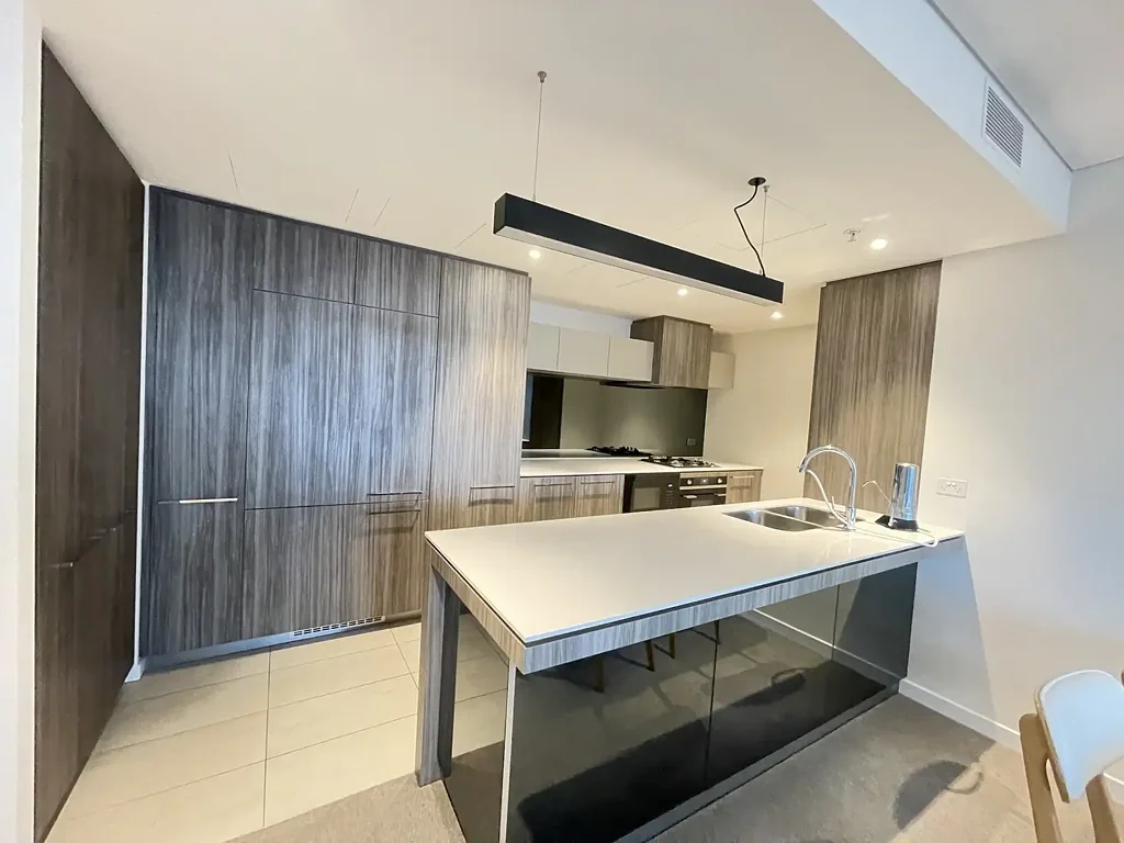 Modern Fully Furnished Riverside Elegance