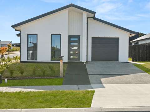 Te Kauwhata 3房  Brand-New Brick Beauty in Lakeside