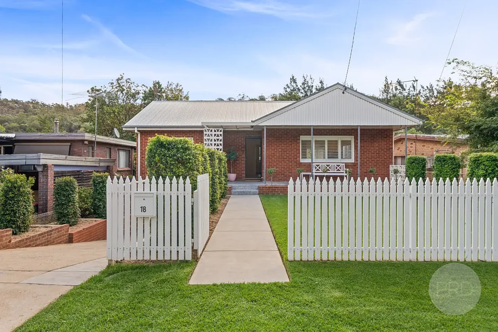 18 Colong Place, Kooringal, NSW 2650
