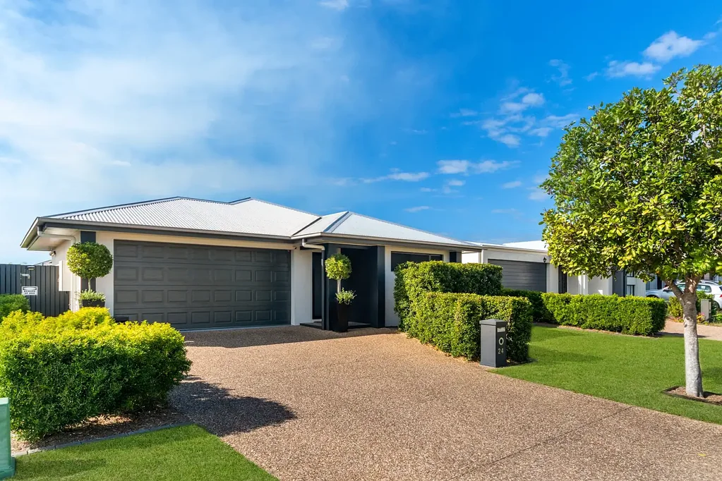 24 Peak Circuit, Cosgrove, QLD 4818
