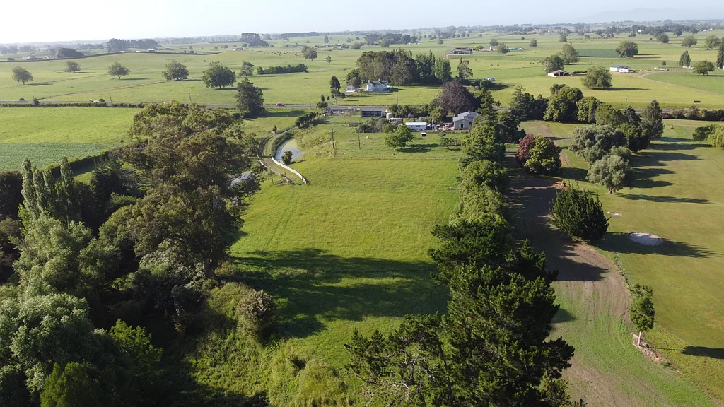 Taupiri  Gordonton Road Address. Walk to the Golf course.