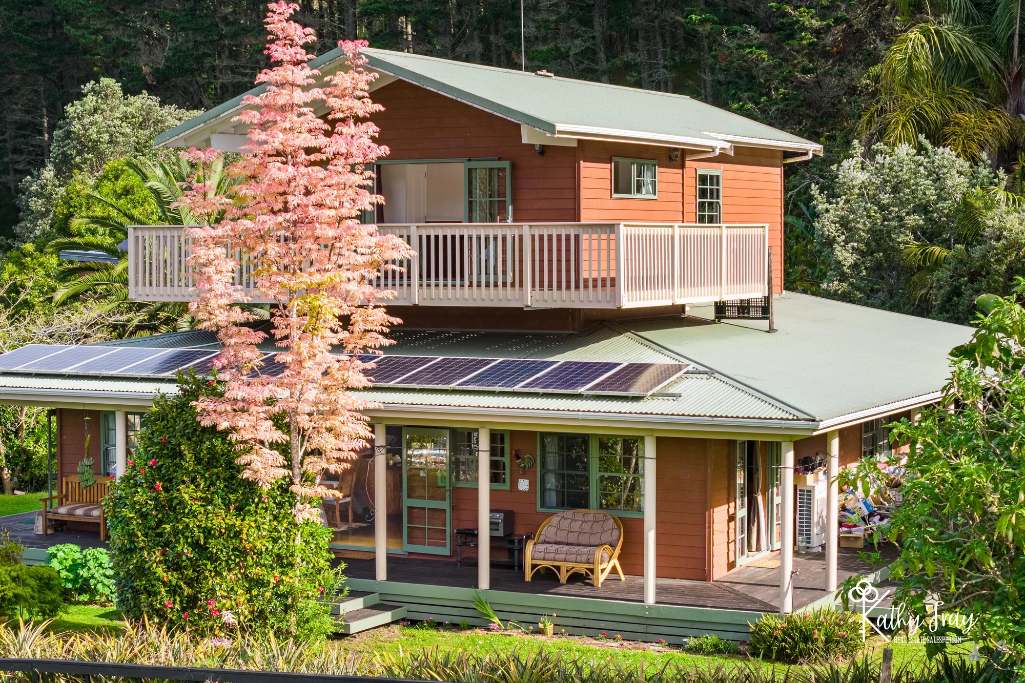 Pouto PRIVATE COUNTRY ESTATE WITH INCOME