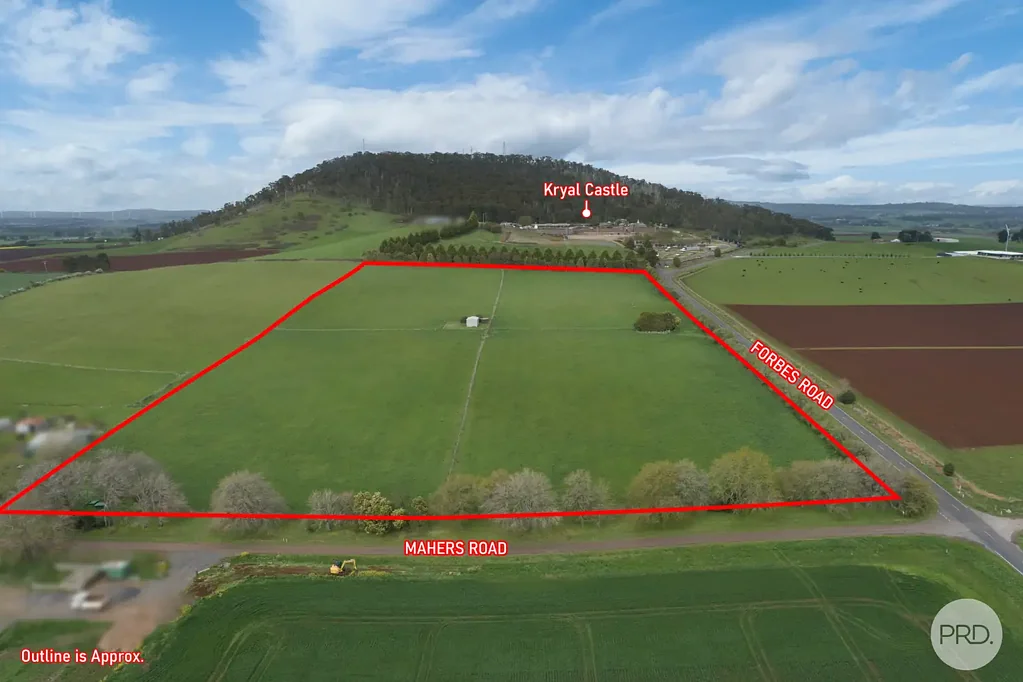 Leigh Creek Premium 25-Acre Opportunity Opposite Kryal Castle