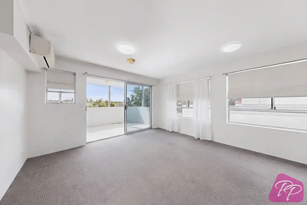 Taringa 2房 Taringa中心两卧公寓 私人阳台绿景 地下停车便利 步行生活圈 Stylish & Spacious Apartment in the Heart of Taringa
