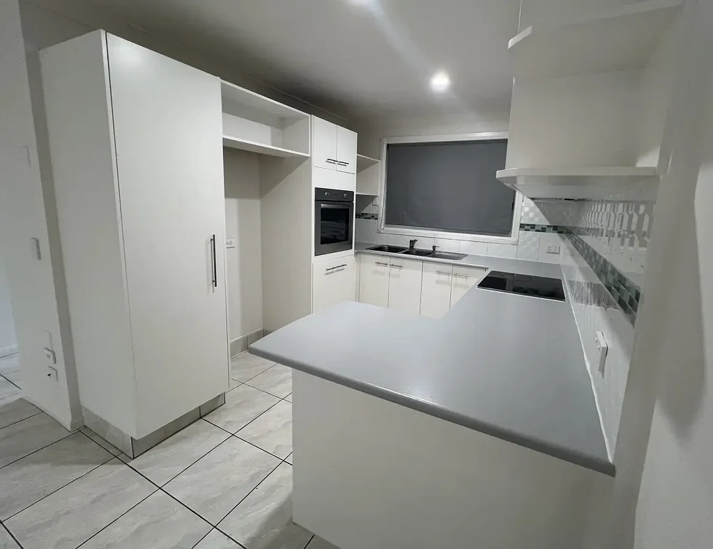 Southport 2 Bedroom Easy Living in Sought-After Bellevue Park