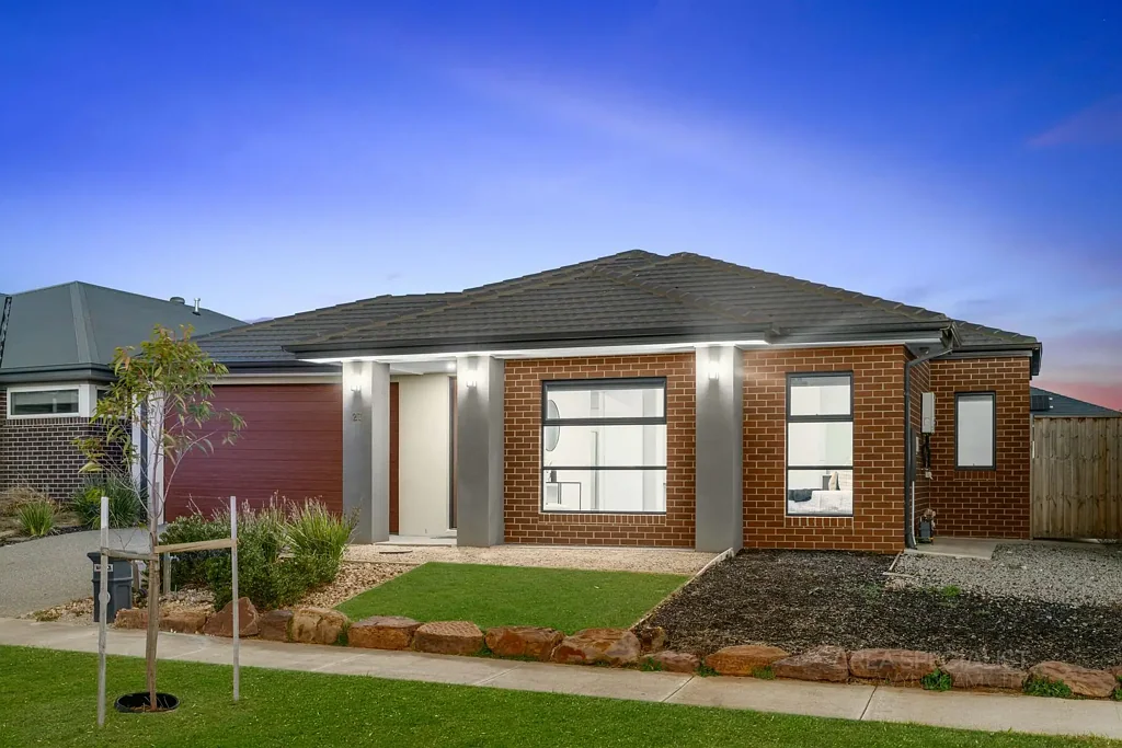 Manor Lakes 4ห้องนอน The Brief: Lavish 34 square approx of living in Manor Lakes!!