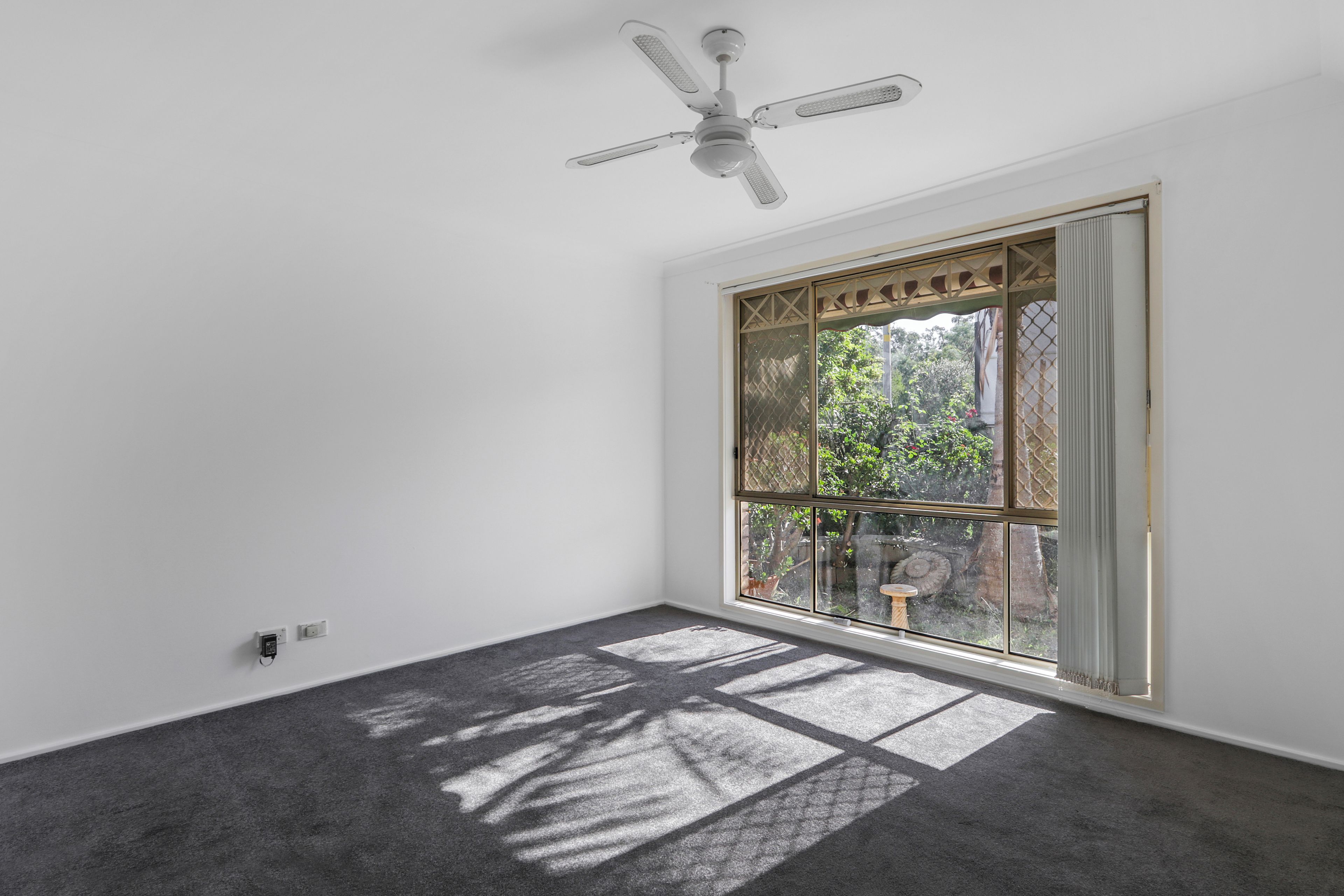 130 SECOND AV, WEST HOXTON NSW 2171, 0 Bedrooms, 0 Bathrooms, House