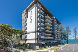 202/2 Prince Edward Parade, Redcliffe