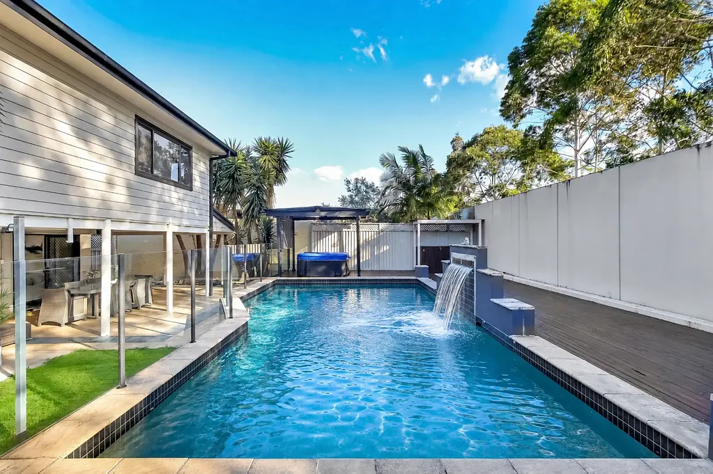 West Gosford 3ห้องนอน Resort-Style Living in the Heart of West Gosford