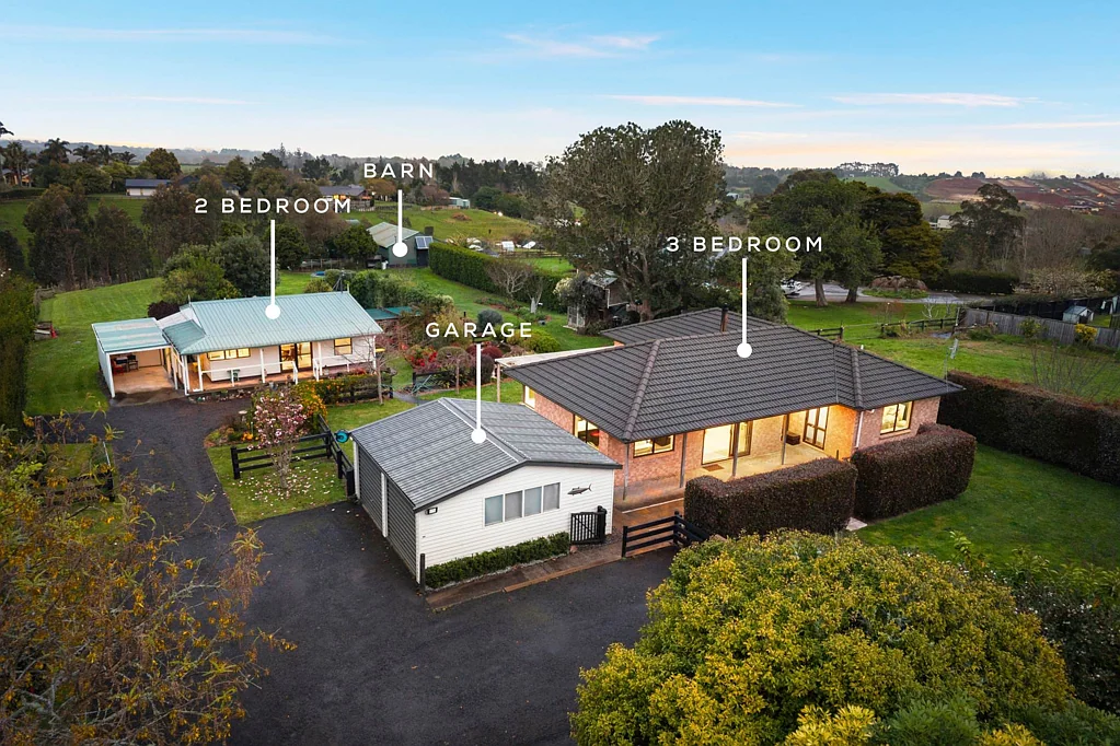 Pukekohe 5房  TWO HOMES, SHED & THREE MINS TO TOWN