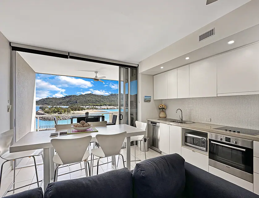 1402/146 Sooning St 'Bright Point', Nelly Bay, Townsville, 1 कमरे, 1 बाथरूम, Apartment
