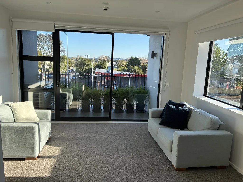Modern One-Bedroom Apartment in the Heart of Point Chevalier