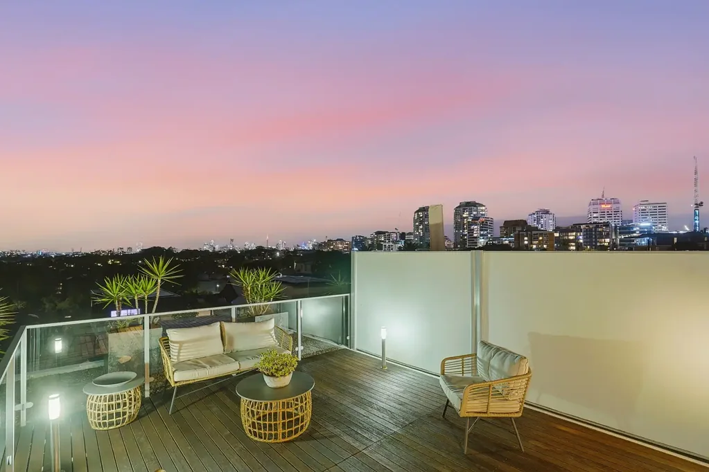 Queens Park 3બેડરૂમ Parkside Contemporary Residence Of Space And Style With Idyllic Rooftop Terrace, Panoramic District Views, Lift & Garage