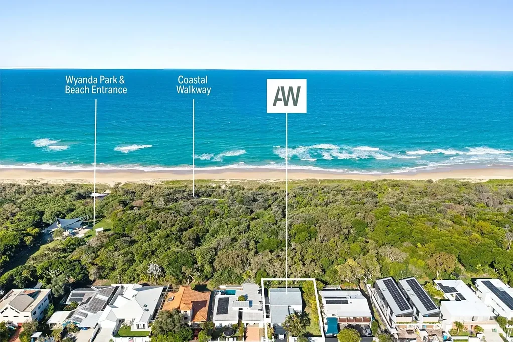 Bokarina 4બેડરૂમ Rare Beachside Opportunity – Spacious Family Living Just Steps from Bokarina Beach