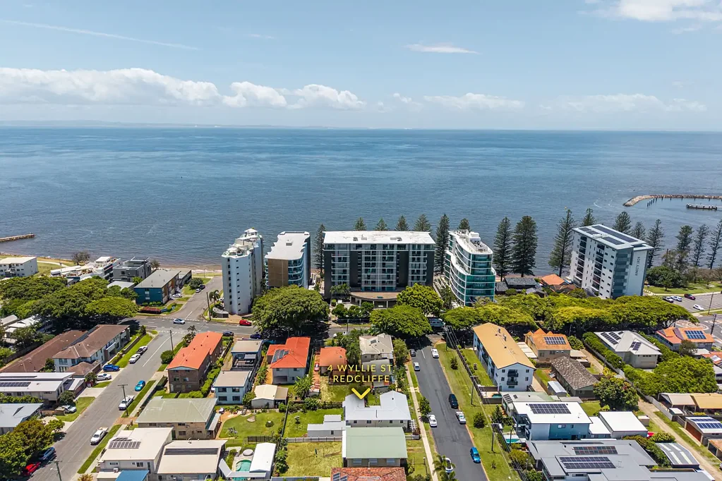 Redcliffe 4 Bedroom Welcome to Wyllie Street. Where Coastal Charm Meets Lifestyle Convenience