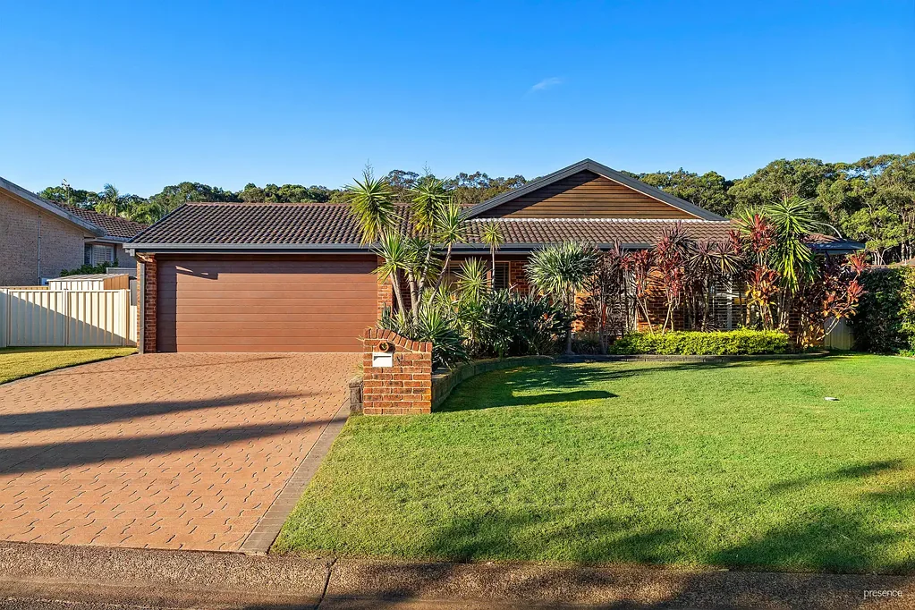1 Lawford Close, Warners Bay, NSW 2282