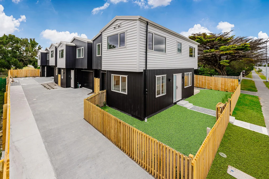 Manurewa 3 Slaapkamer Modern Stand-Alone Living in a Prime Location