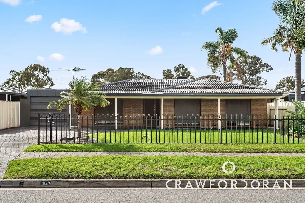 Parafield Gardens 3部屋 A Solid First-Home Footing With Space and Scope.