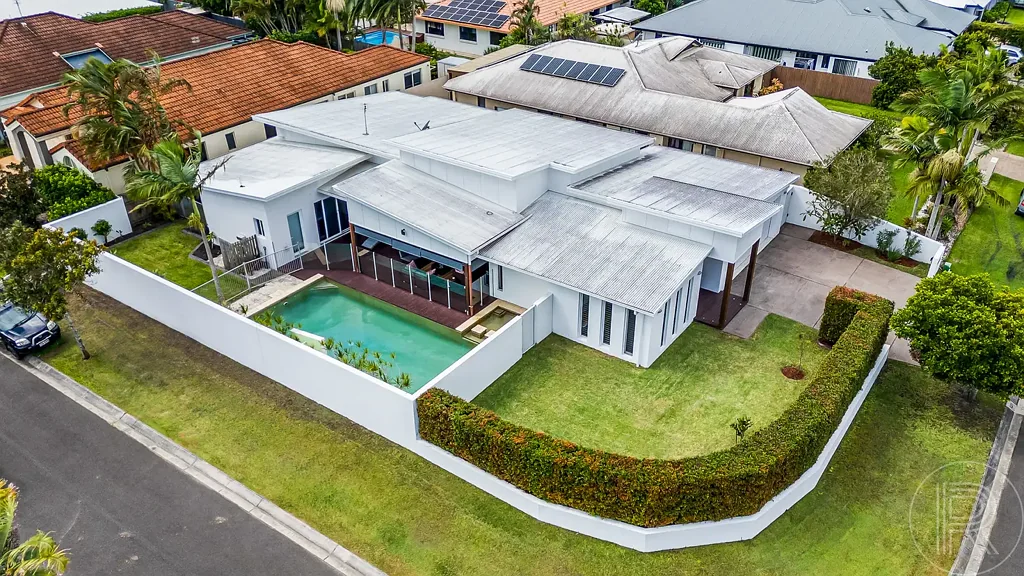 Mountain Creek 5 Bedroom Stylish Family Living - 5 beds plus pool