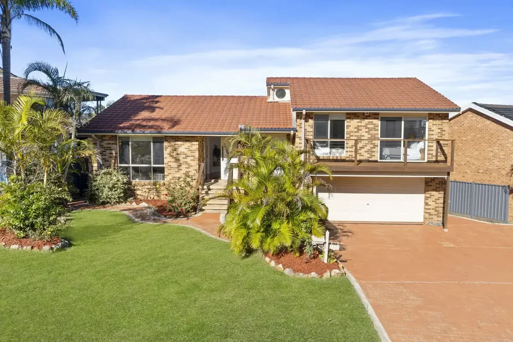 Bateau Bay 4બેડરૂમ Spacious Family Home with built in Studio!