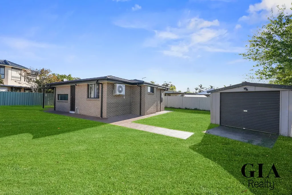 3 & 3A GEEHI PLACE, Heckenberg, NSW 2168