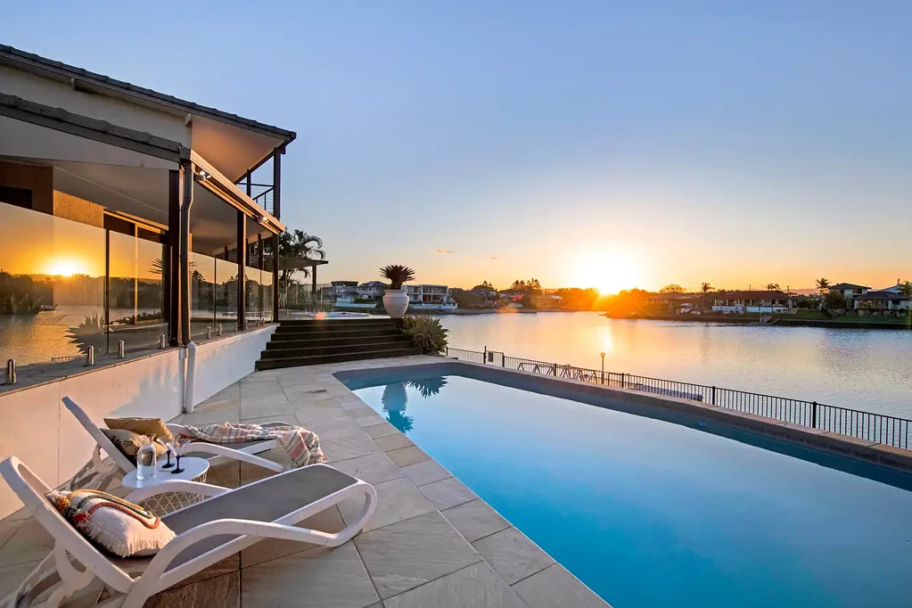 31 Coobowie Street, Broadbeach Waters, QLD 4218