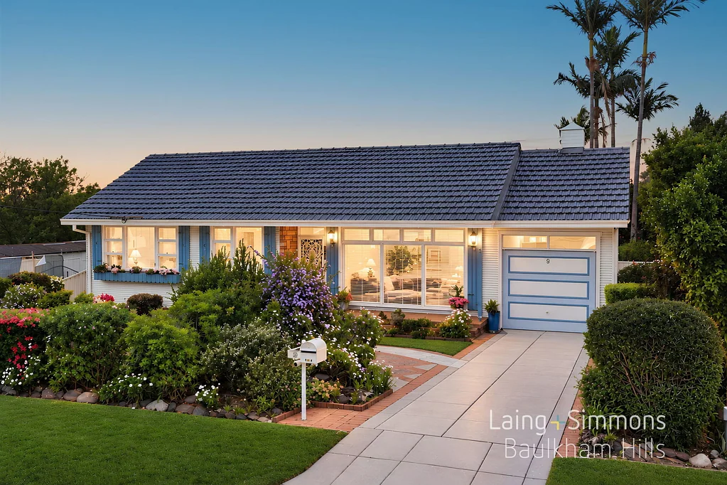 Baulkham Hills 3Kwarto Renovate or Develop! Potential Development Site: Three Torrens Title Dwellings – R3 Zoned Block (STCA)