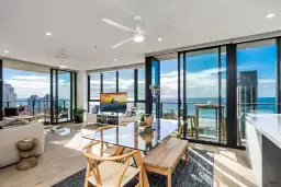 76/18 Chelsea Avenue, Broadbeach