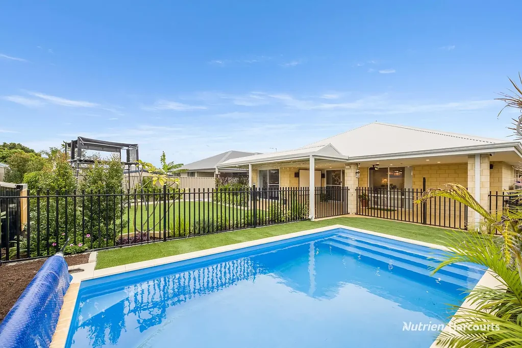 Yanchep 4房  Move In Ready 4x2 with Pool in a Fantastic Yanchep Location!