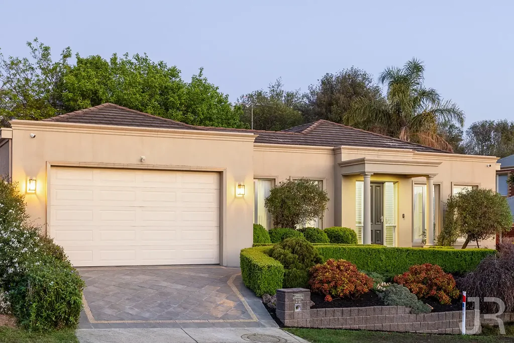 12 Dalpura Court, Berwick, VIC 3806