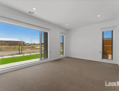 10 Zieria Street, Diggers Rest, North West Melbourne, 4房, 2浴, House