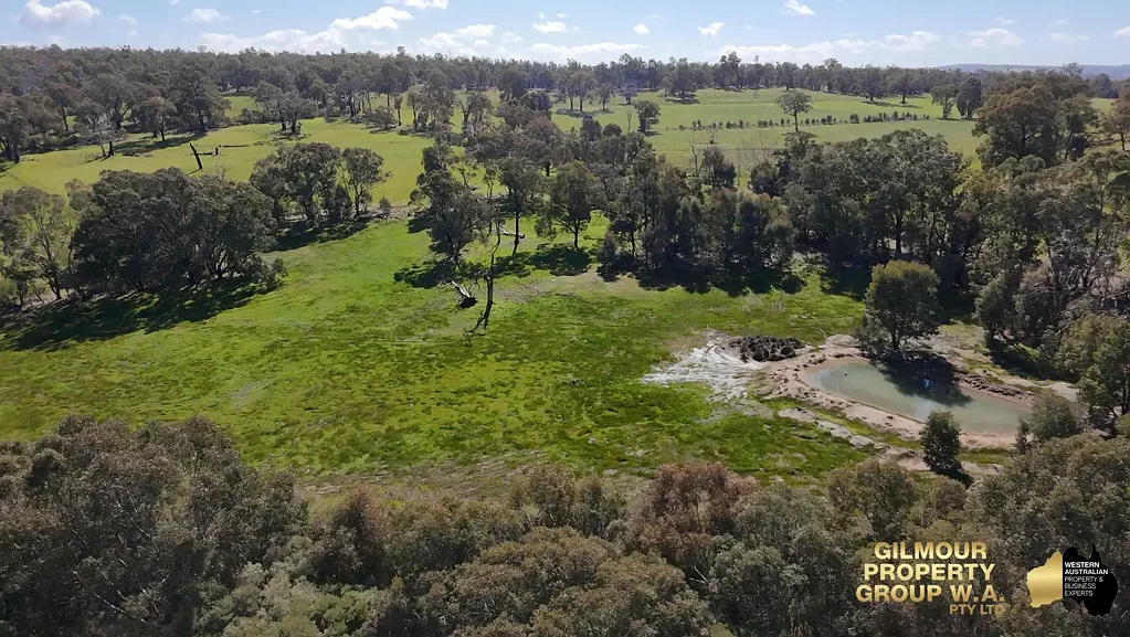 Gidgegannup 5房  A Rare Find - 90 Acres with Character Home
